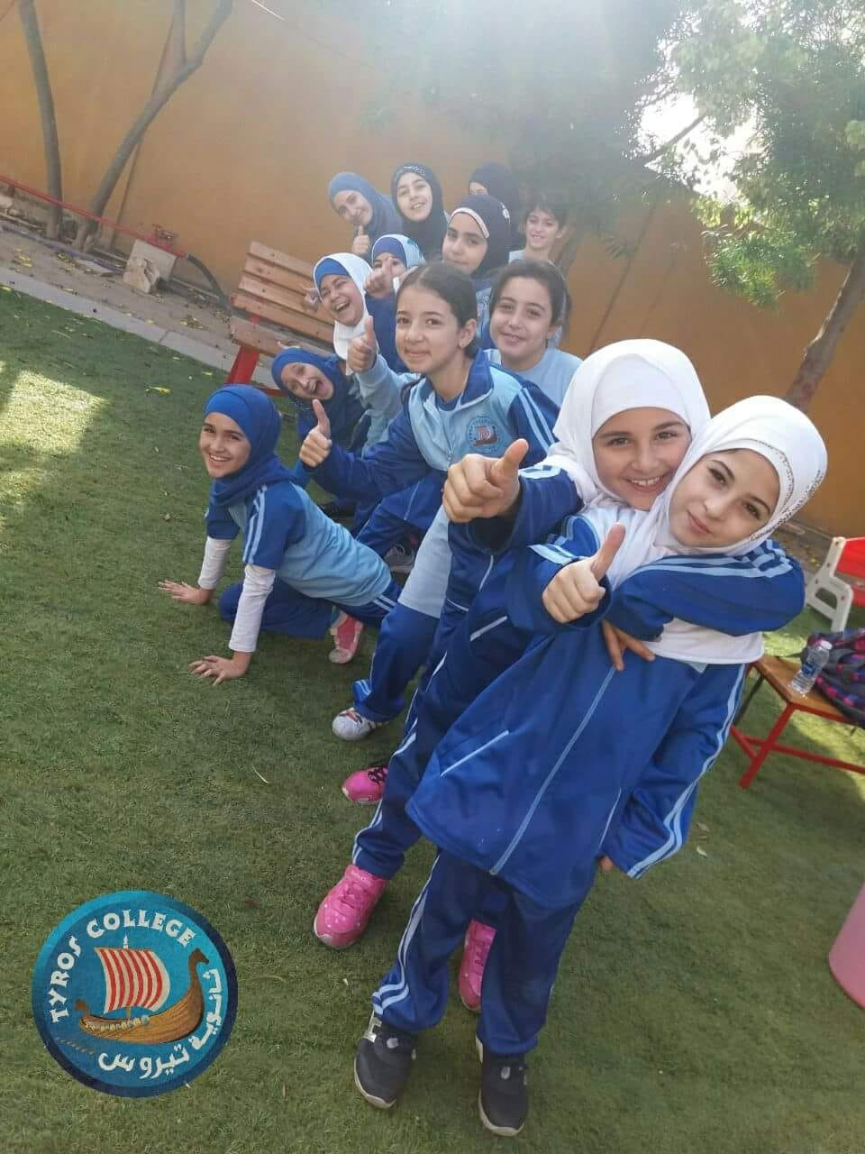 تعلن ثانوية تيروس بفرعيها الإنكليزي والفرنسي عن إستمرار التسجيل للعام الدراسي القادم 2018-2019